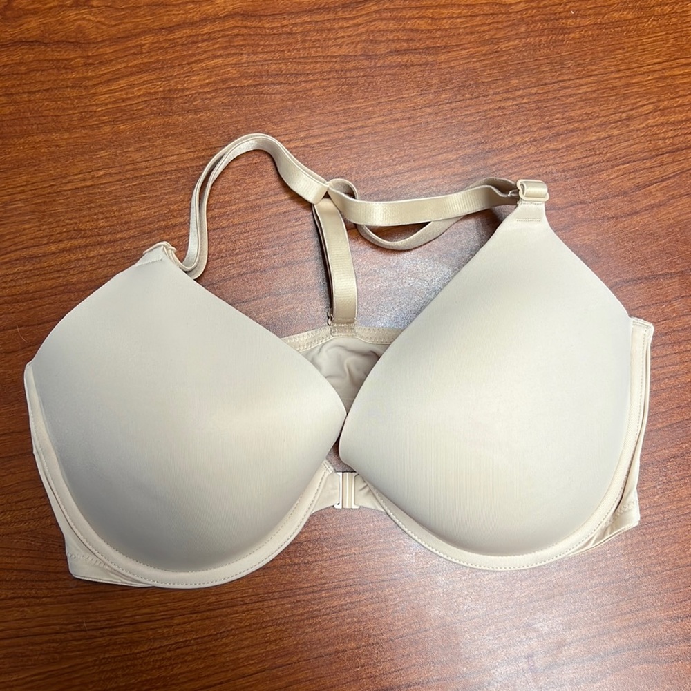 Victoria’s Secret PINK bra size 34D nude/beige NEW